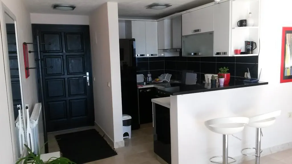 G&B Apartments Trogir 0*,